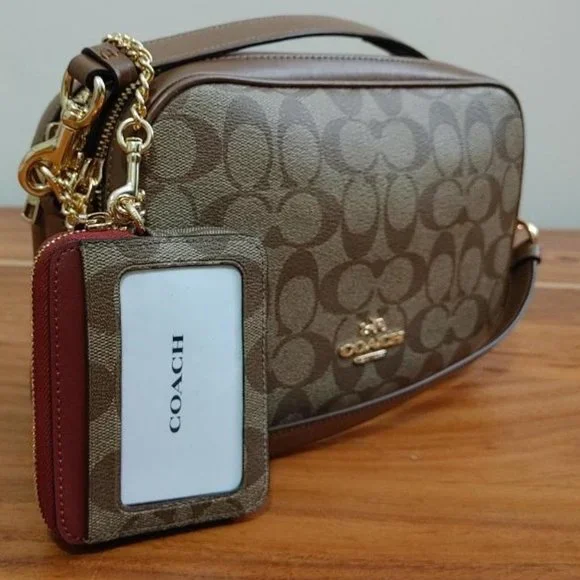 COACH SIGNATURE THICK CARD HOLDER WITH COIN PURSE WITH RED DESIGN - Picture 2 of 4